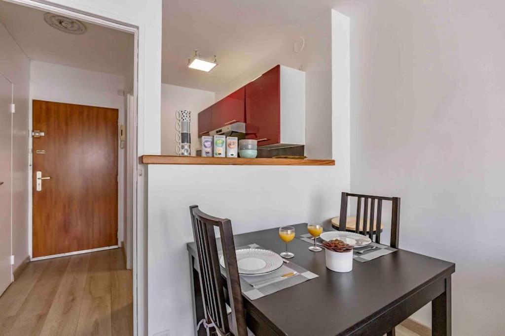 Appartement Avec Parking Et Terrasse Metro 7 Et Paris Villejuif Kültér fotó